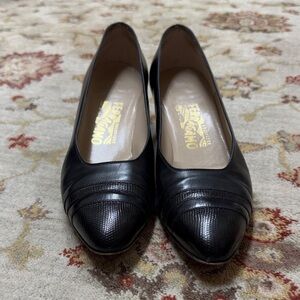 Salvatore Ferragamo Black Leather heels